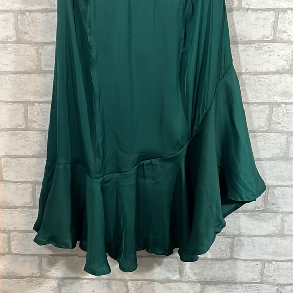 Selfie Leslie hunter green  promises halter necklace fluted hem dress Size Large - Picture 4 of 14
